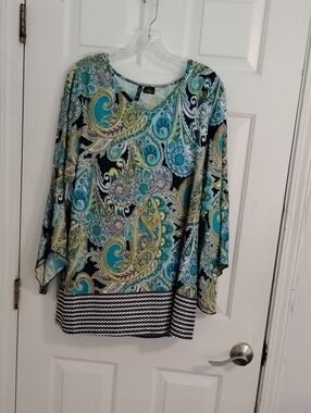 new directions Teal Paisley Tunic with Black Accents